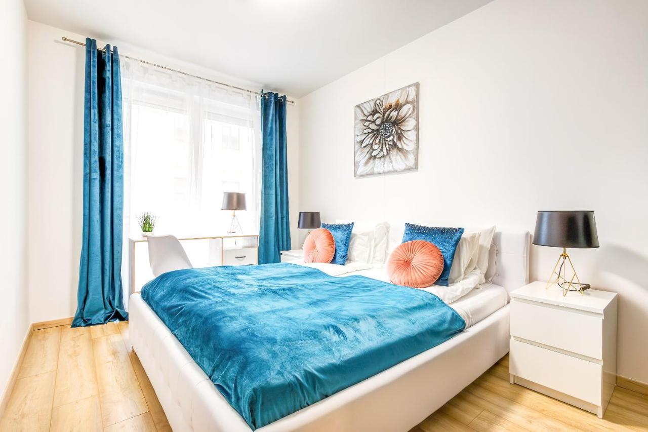Modern Apartment With Free Garage And Balcony In The Downtown ブダペスト エクステリア 写真