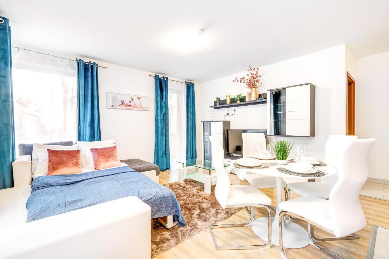 Modern Apartment With Free Garage And Balcony In The Downtown ブダペスト エクステリア 写真
